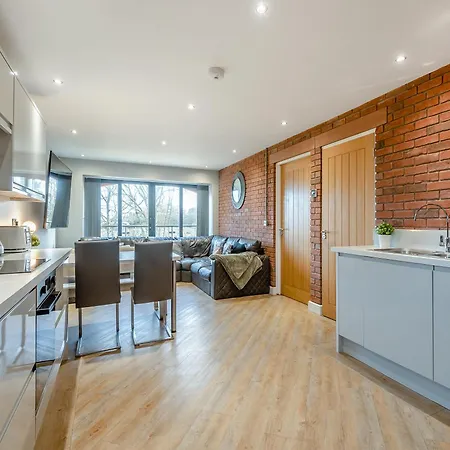 The Barn Owl - Uk36217