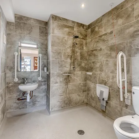 The Barn Owl - Uk36217 * Bowness-on-Solway